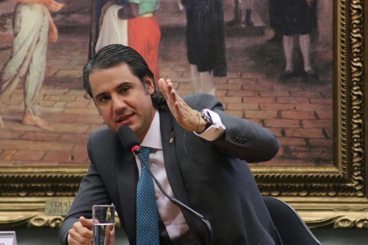 O deputado Fernando Monteiro (PP-PE) é o relator do PLP 163/2015
