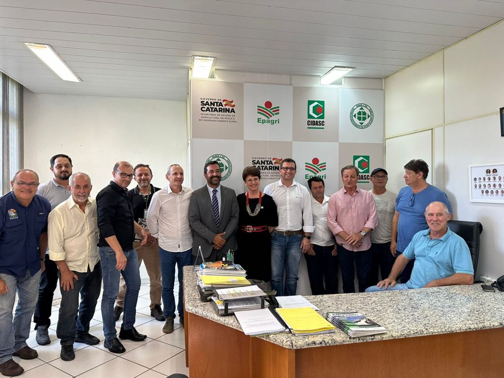 AMUSUH se reúne com o Secretário Valdir Colatto em SC 22