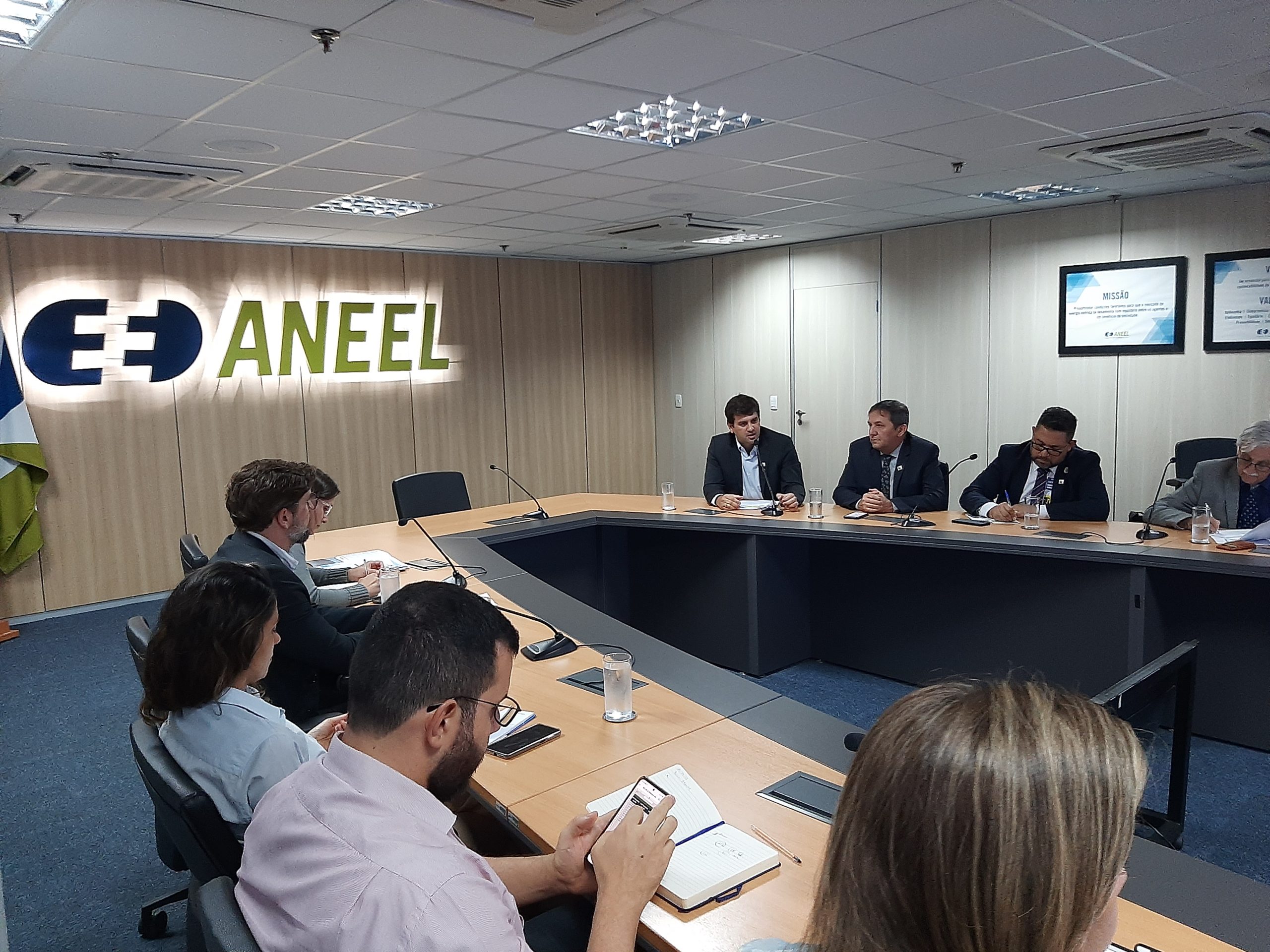 AMUSUH se reúne com nova equipe da ANEEL 2