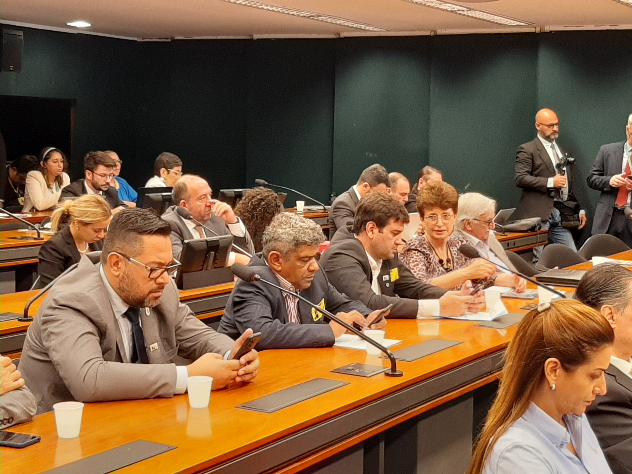 AMUSUH participa de audiência pública sobre o Anexo C do Tratado de Itaipu 4