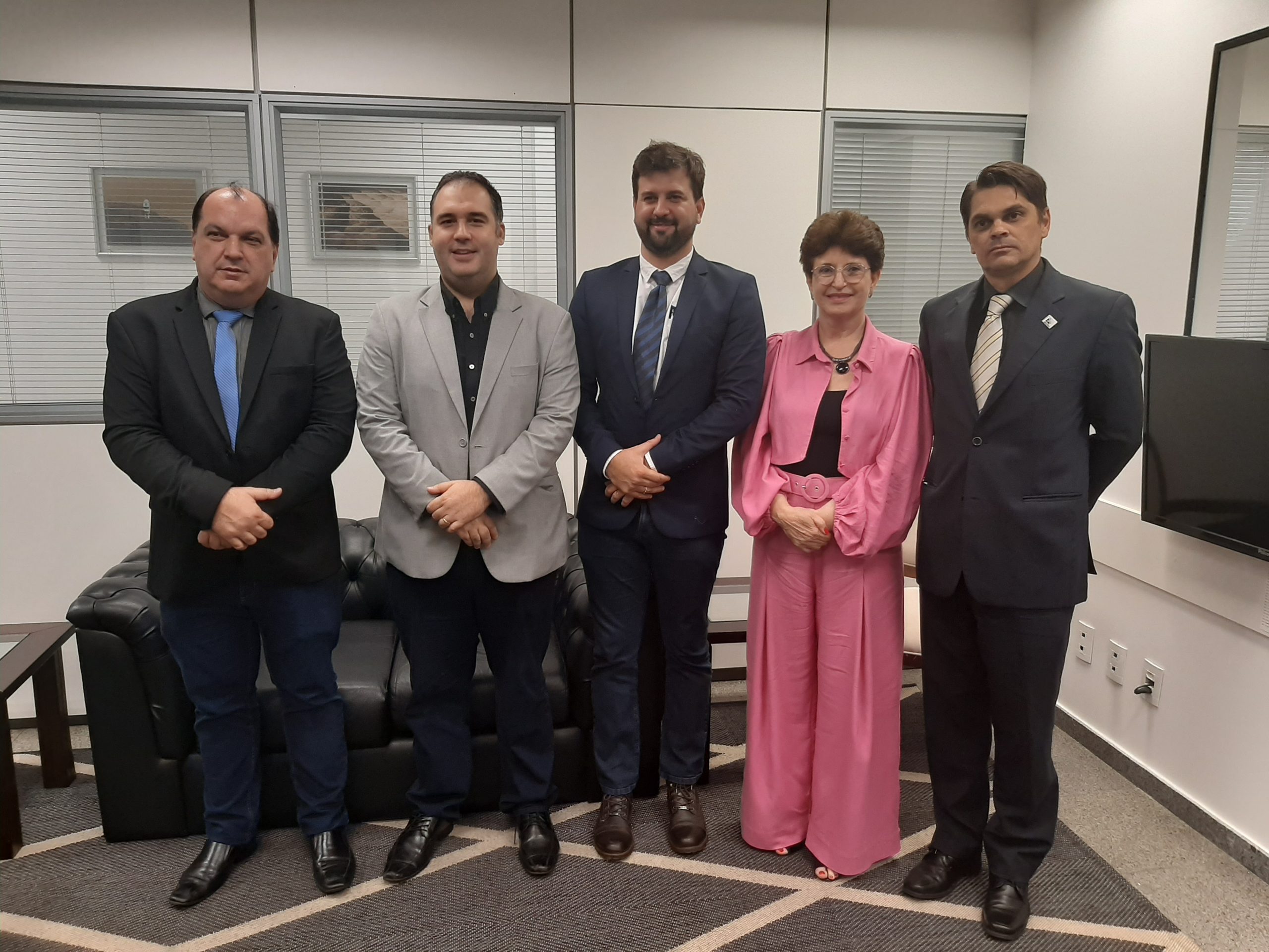 AMUSUH dá continuidade às audiências no Senado sobre a Reforma Tributária 22