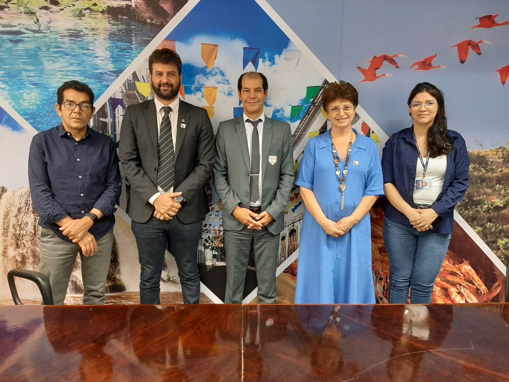 AMUSUH busca consenso com senadores para conseguir destaques ao relatório de Braga sobre a Reforma Tributária 23
