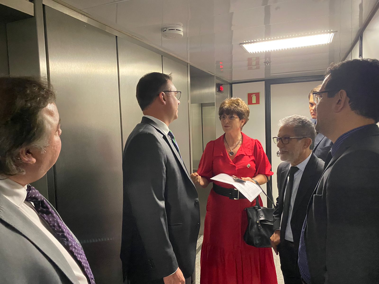 AMUSUH renova reuniões com membros da CCJ no Senado e busca o apoio da FGV 11
