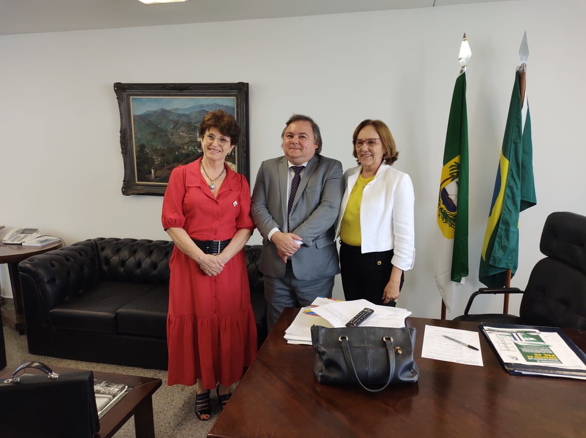 AMUSUH renova reuniões com membros da CCJ no Senado e busca o apoio da FGV 15
