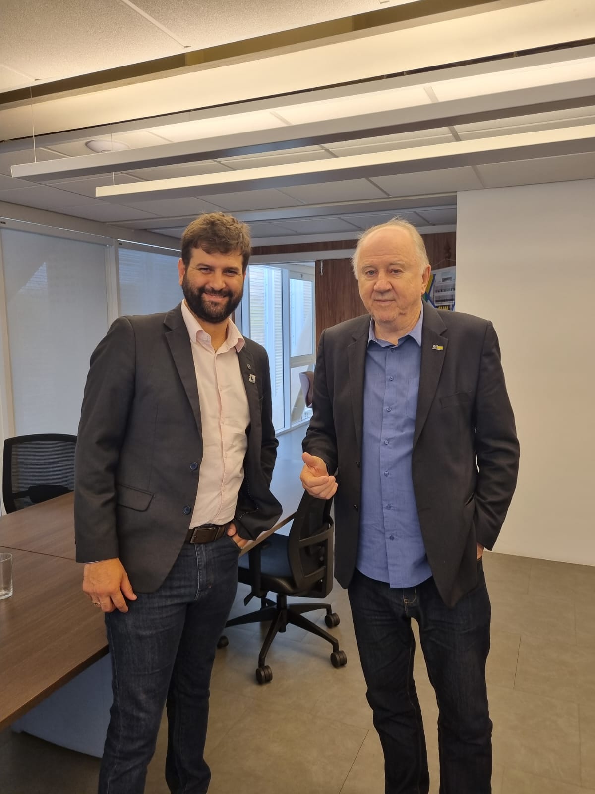 AMUSUH busca consenso com senadores para conseguir destaques ao relatório de Braga sobre a Reforma Tributária 4