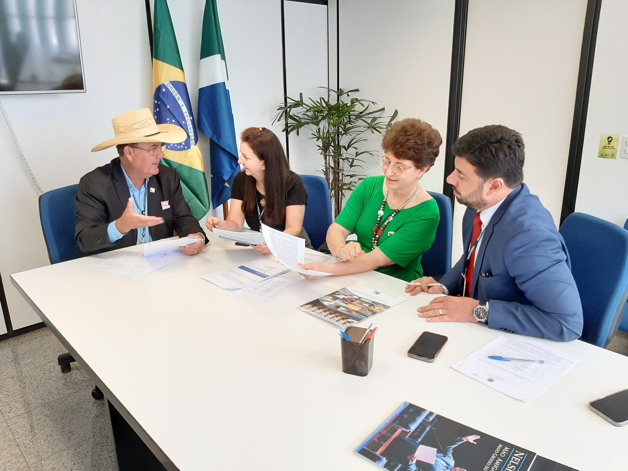 AMUSUH renova audiências no Senado com foco na Reforma Tributária 4