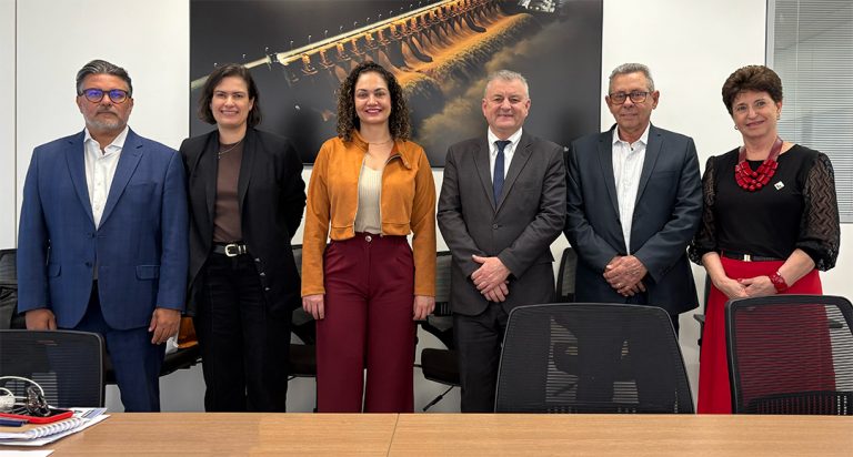 AMUSUH Intercede e Conecta Uruaçu (GO) à Eletrobras para Solucionar Demanda Crítica