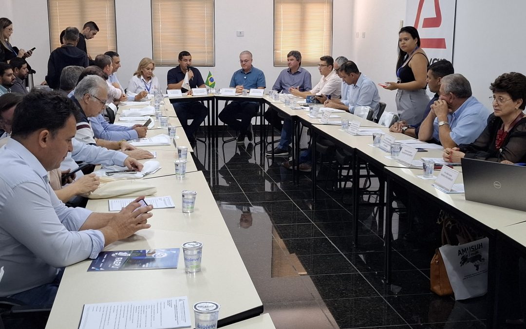 AMUSUH participa de assembleia geral da AMVAP